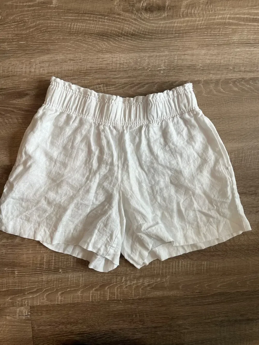 Quince linen shorts